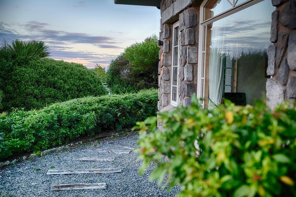 Tauhara Sunrise Lodge Taupomeer Buitenkant foto